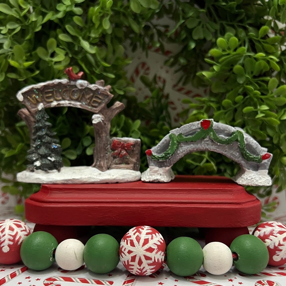 Mini Garden Welcome Christmas Tree Arch And Bridge Decor Set